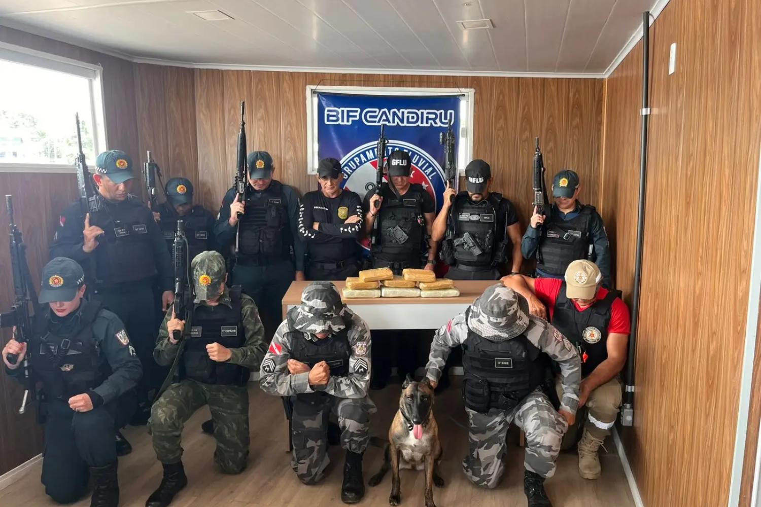 Fiscalização em rota fluvial da Amazônia apreende 8,5 quilos de drogas em embarcação no oeste do Pará